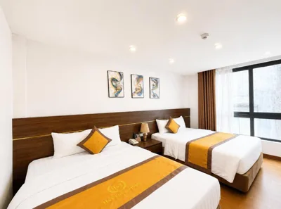Habitación Familiar con Balcón — Palette H&T Central Sapa Luxury Hotel